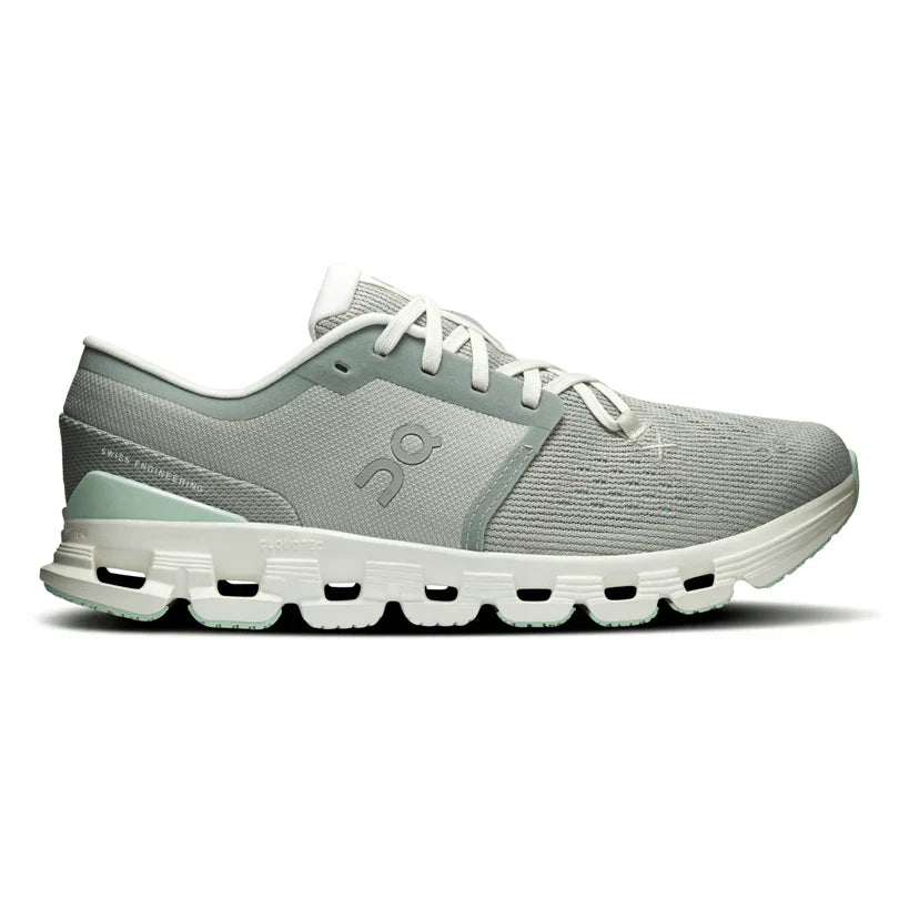 Dames On Cloud X 4 Cross-Training Hardloopschoenen