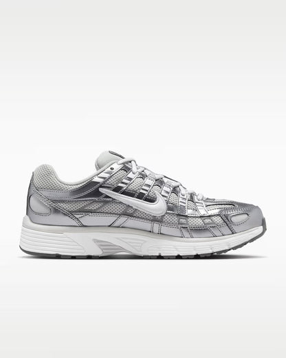 NIKE - P-6000 Metallic Silver