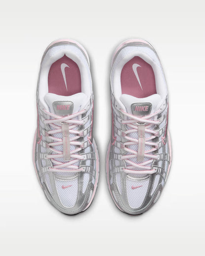 NIKE - P-6000 Metallic Silver Roze