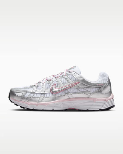 NIKE - P-6000 Metallic Silver Roze