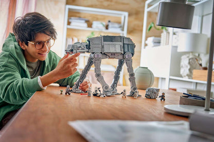LEGO Star Wars Imperial Remnant AT-AT™ met INT-4 (75431)