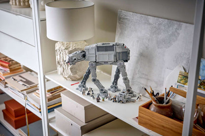 LEGO Star Wars Imperial Remnant AT-AT™ met INT-4 (75431)
